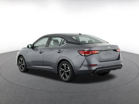Used 2025 Nissan Sentra SV FWD image 11