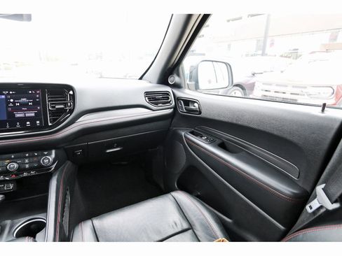 Used 2024 Dodge Durango GT image 13