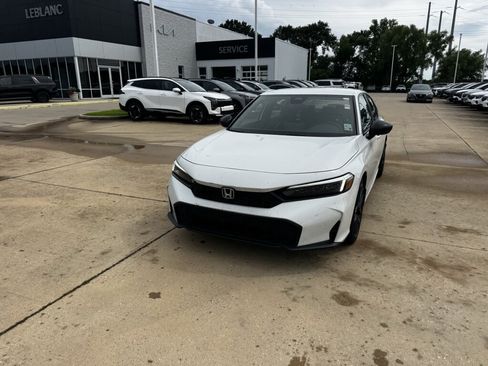 Used 2025 Honda Civic Sport image 5