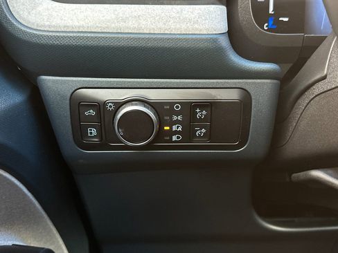 New 2026 Ford Maverick XLT image 25