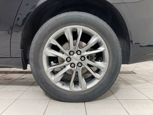 Used 2022 Buick Enclave Avenir image 31