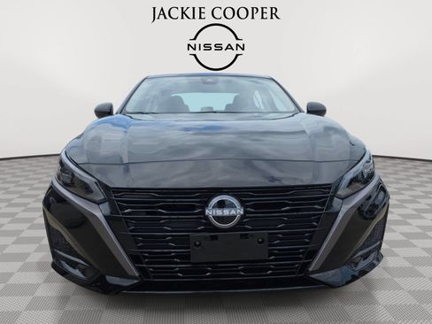 Used 2026 Nissan Altima 2.5 SV FWD image 2