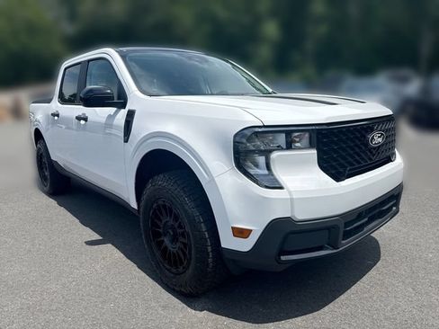 Used 2025 Ford Maverick XLT w/ XLT Luxury Package AWD/4WD image 2
