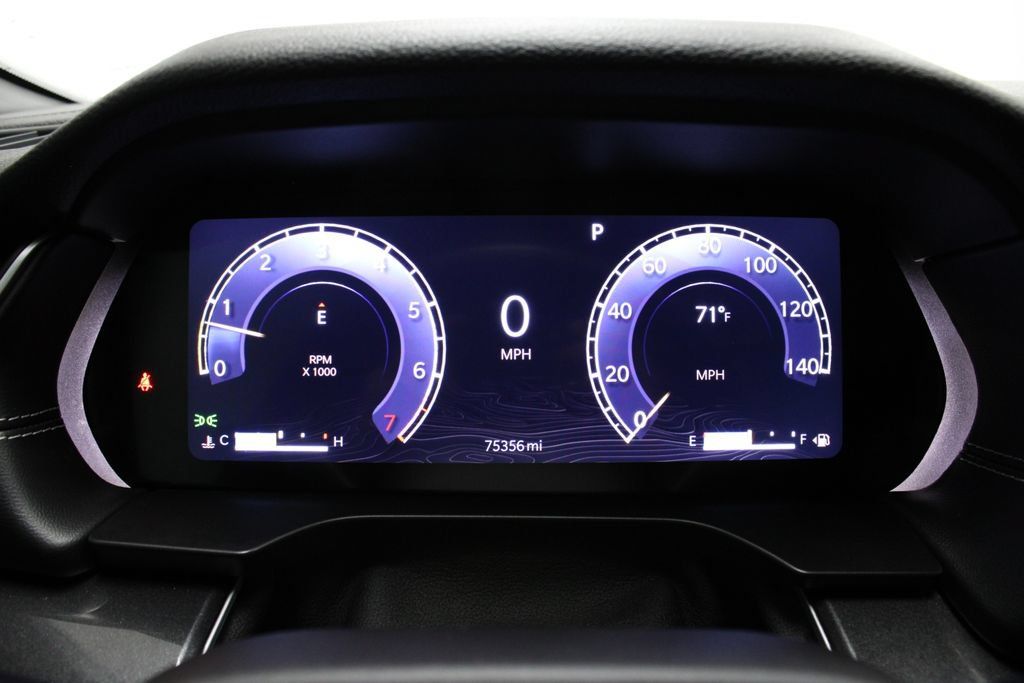 Used 2023 Jeep Grand Cherokee Altitude AWD/4WD image 18