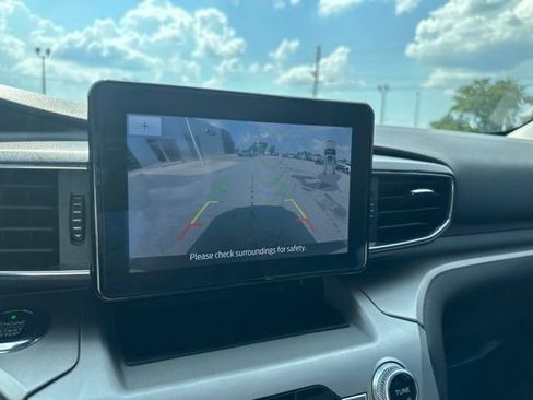 Used 2021 Ford Explorer XLT w/ Equipment Group 202A RWD image 40
