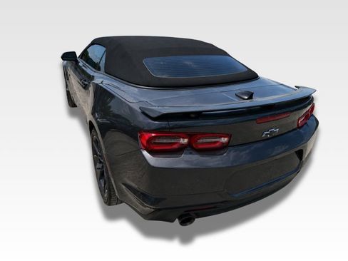 Used 2021 Chevrolet Camaro LT RWD image 3