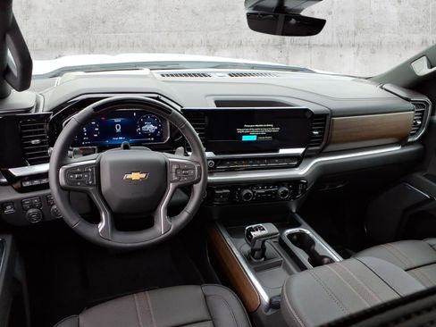 New 2026 Chevrolet Silverado 1500 High Country AWD/4WD image 6