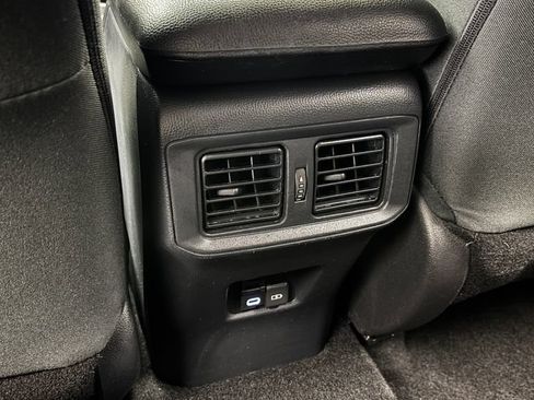 Used 2024 Toyota RAV4 XLE AWD/4WD image 25