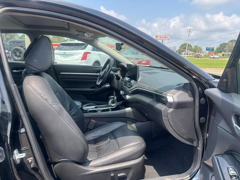Used 2023 Nissan Altima 2.5 SL FWD image 11