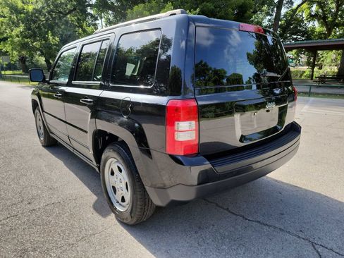 Used 2016 Jeep Patriot Sport w/ Power Value Group FWD image 5