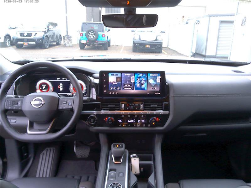 Used 2026 Nissan Pathfinder SL AWD/4WD image 11