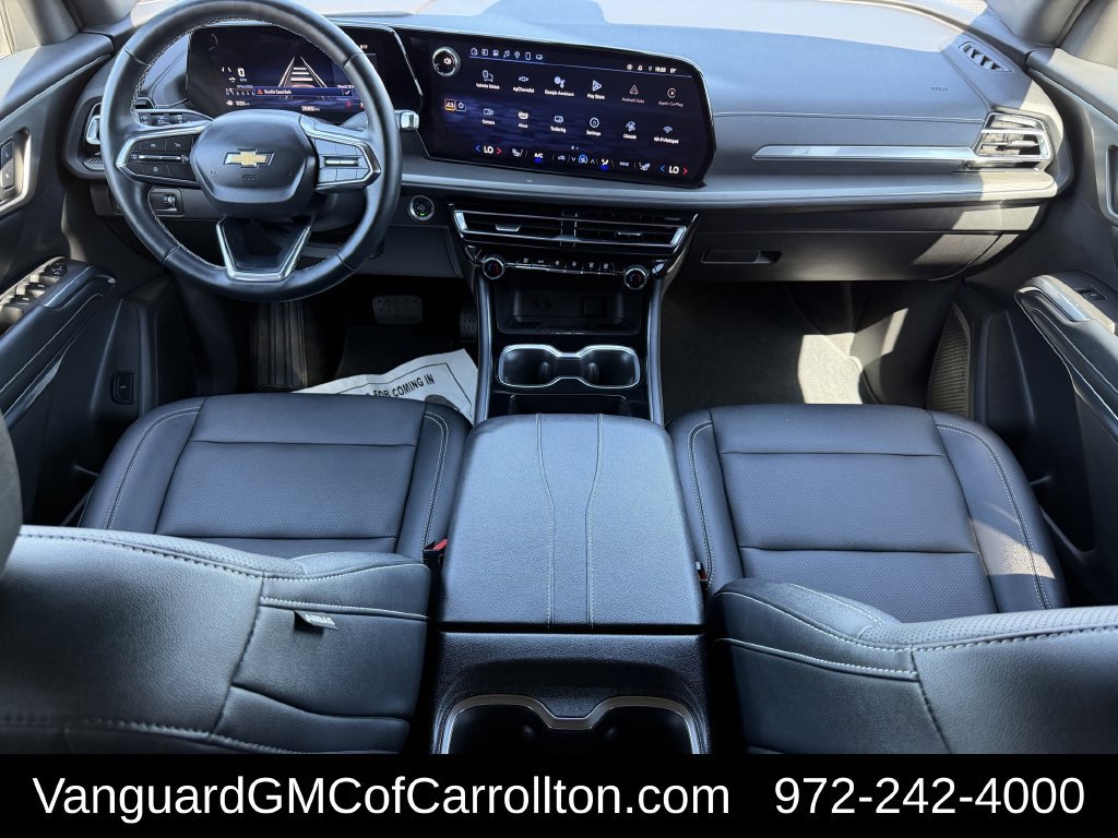 Used 2025 Chevrolet Traverse LT FWD image 10