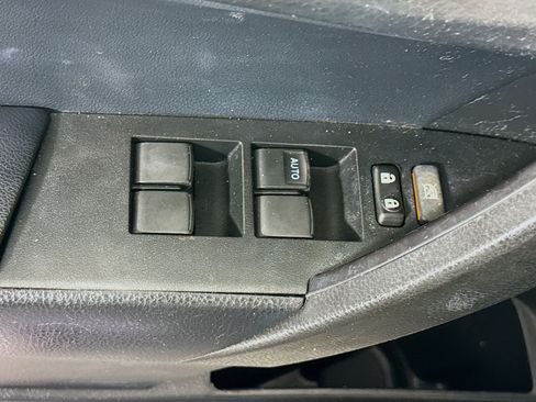Used 2018 Toyota Corolla SE FWD image 23