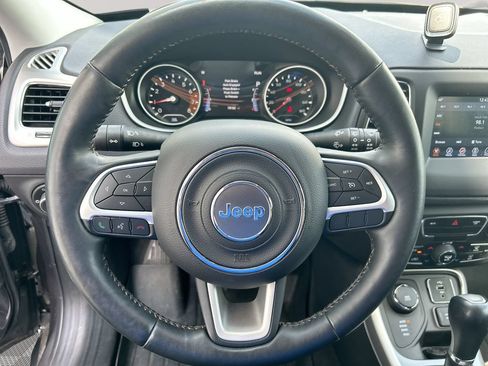 Used 2018 Jeep Compass Latitude w/ Popular Equipment Group AWD/4WD image 28