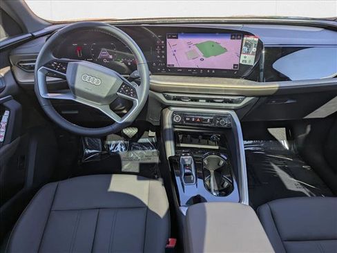 New 2025 Audi Q5 Premium image 17