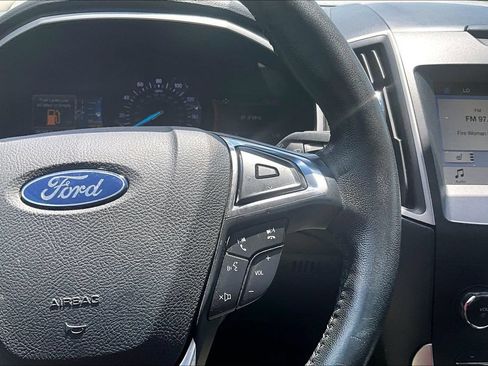 Used 2019 Ford Edge SEL w/ Equipment Group 201A FWD image 18