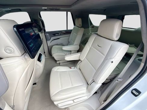 Used 2024 Cadillac Escalade Sport Platinum w/ LPO, ONYX Package AWD/4WD image 23