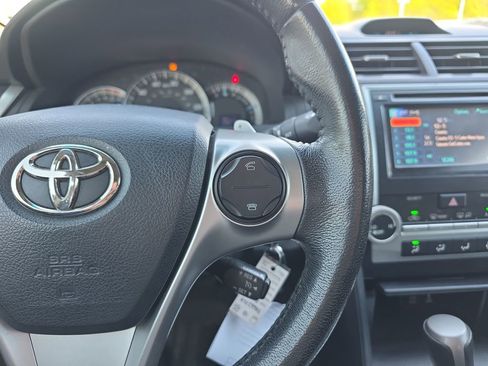Used 2012 Toyota Camry SE FWD image 29