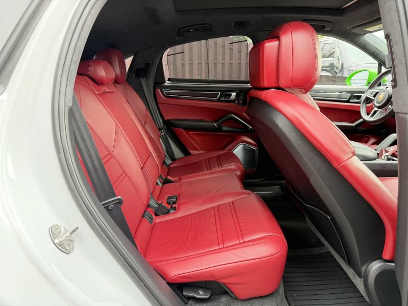 Used 2023 Porsche Cayenne GTS AWD/4WD image 28