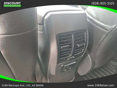 Used 2017 Ford Escape Titanium AWD/4WD image 12