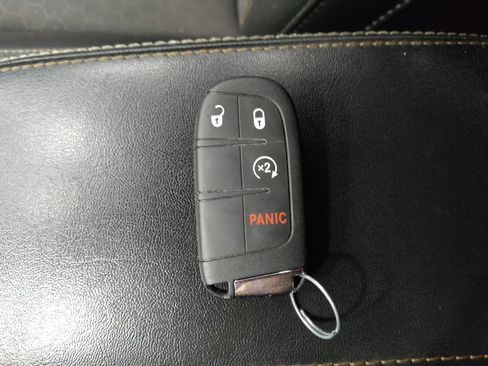 Used 2018 Jeep Compass Latitude w/ Popular Equipment Group AWD/4WD image 32