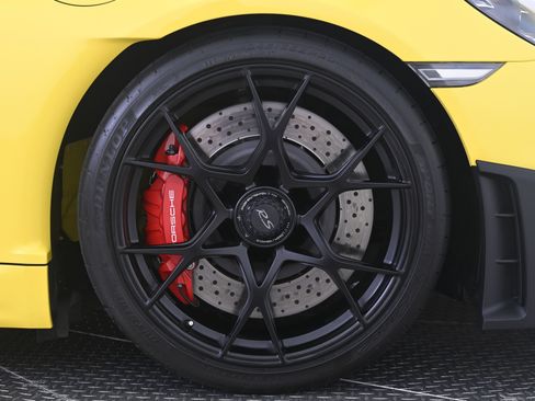 Used 2025 Porsche 718 Cayman GT4 RS RWD image 14