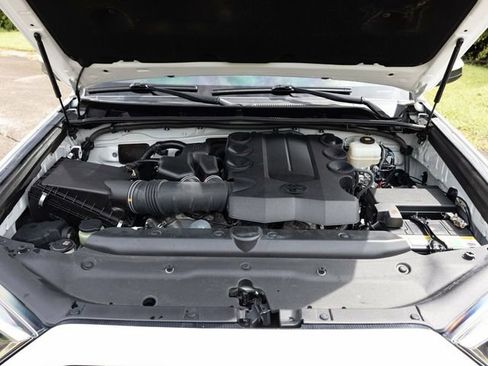 Used 2018 Toyota 4Runner TRD Off-Road Premium image 75