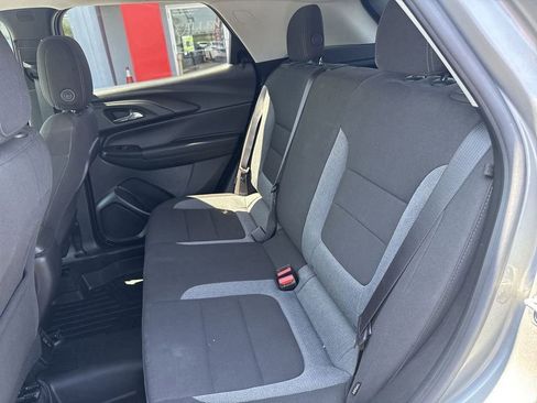 Used 2023 Chevrolet TrailBlazer LT w/ Convenience Package AWD/4WD image 19