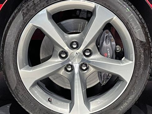Used 2015 Chevrolet Camaro SS w/ Commemorative Special Edition RWD image 34