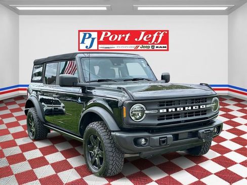 Used 2022 Ford Bronco Black Diamond AWD/4WD image 2