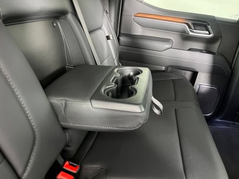 Used 2025 GMC Sierra 1500 Denali w/ Denali Reserve Package AWD/4WD image 9