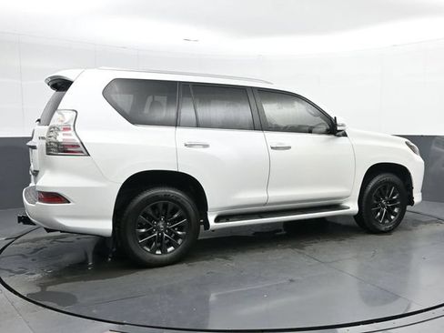 Certified 2020 Lexus GX 460 Premium w/ Premium Package AWD/4WD image 8