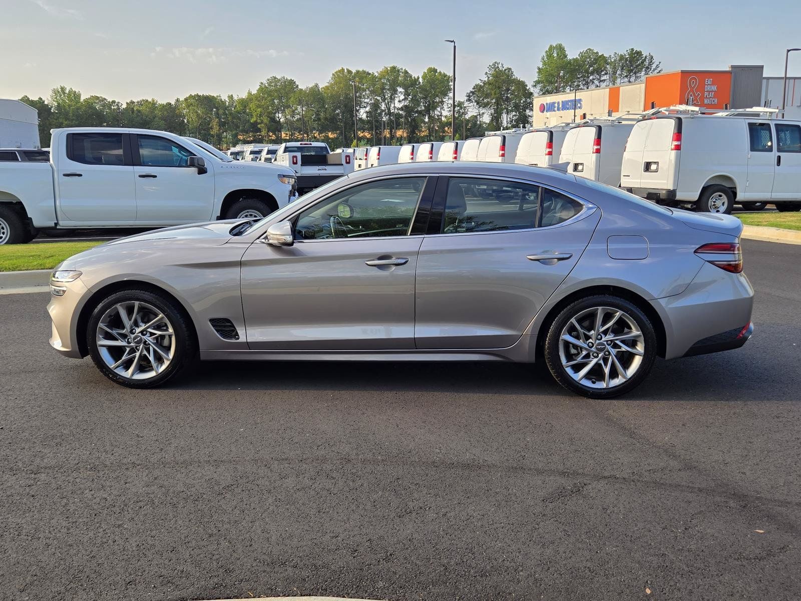 Used 2022 Genesis G70 2.0T AWD/4WD image 14