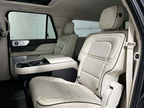 Used 2019 Lincoln Navigator L Black Label AWD/4WD image 31