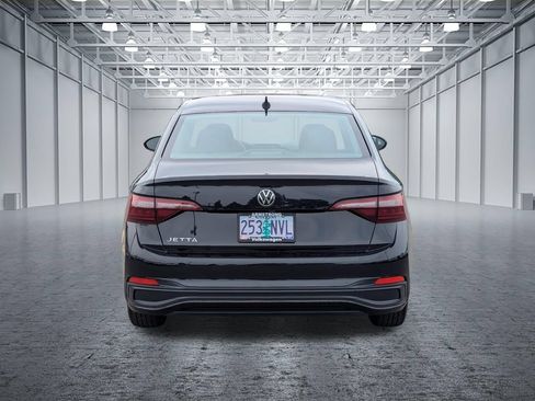Used 2023 Volkswagen Jetta S FWD image 4