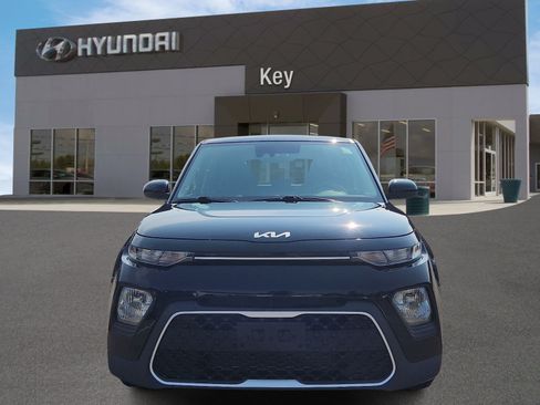 Used 2022 Kia Soul LX w/ Technology Package FWD image 8
