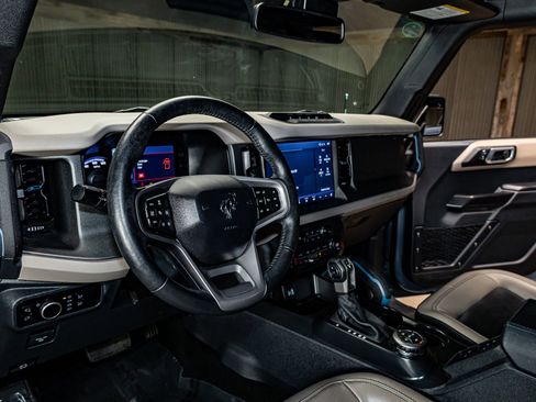 Used 2024 Ford Bronco Wildtrak image 17