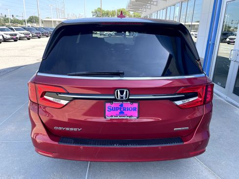Used 2022 Honda Odyssey Touring image 3