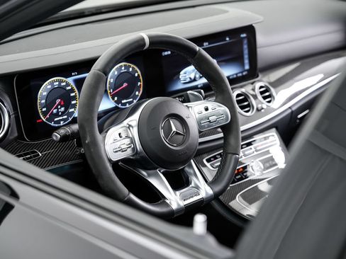 Used 2019 Mercedes-Benz E 63 AMG S image 9