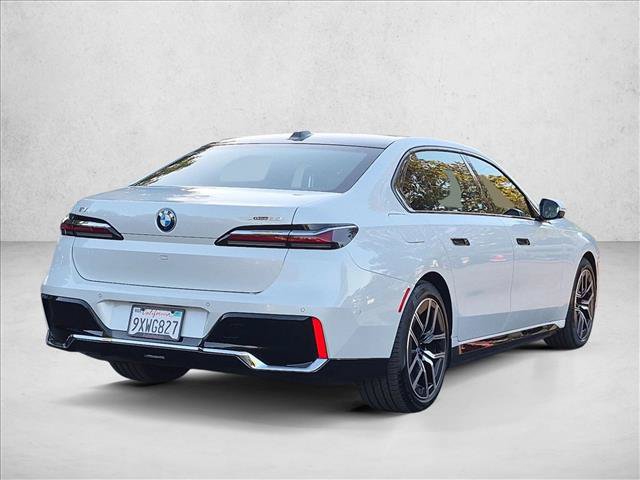 Certified 2025 BMW i7 xDrive60 AWD/4WD image 5