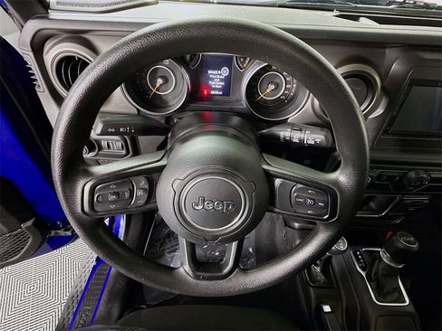 Used 2020 Jeep Wrangler Unlimited Sport image 19