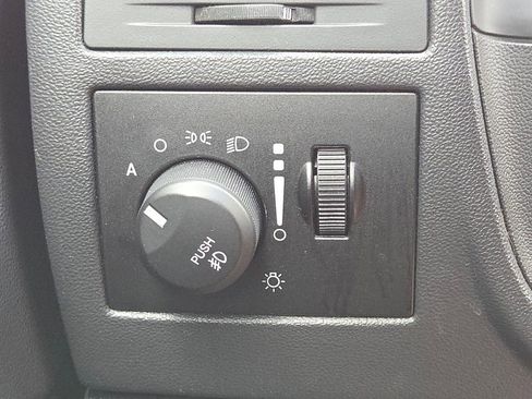 Used 2010 Dodge Challenger R/T RWD image 32