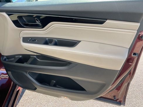 Used 2018 Honda Odyssey Elite image 8