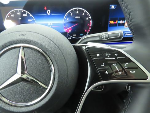 New 2026 Mercedes-Benz GLE 450 4MATIC image 12