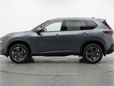 Used 2025 Nissan Rogue SV image 5