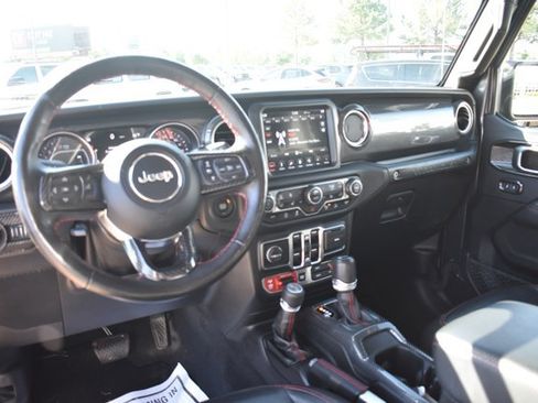 Used 2019 Jeep Wrangler Unlimited Rubicon AWD/4WD image 16