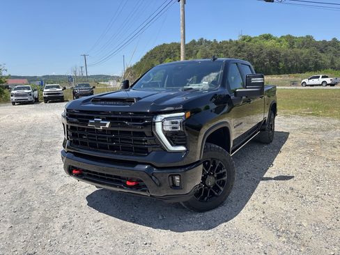 New 2026 Chevrolet Silverado 2500 LTZ w/ Trail Boss Package AWD/4WD image 11