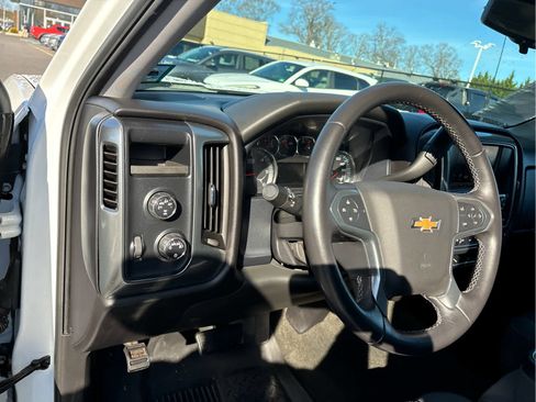 Used 2016 Chevrolet Silverado 1500 LT image 9