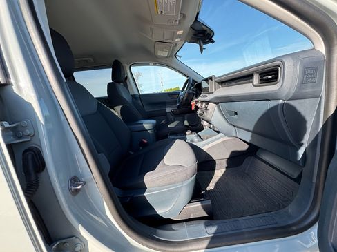Used 2024 Ford Maverick XL image 13