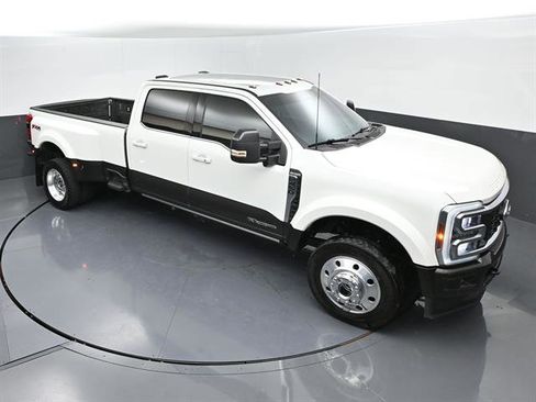 Used 2025 Ford F450 King Ranch w/ FX4 Off-Road Package AWD/4WD image 44